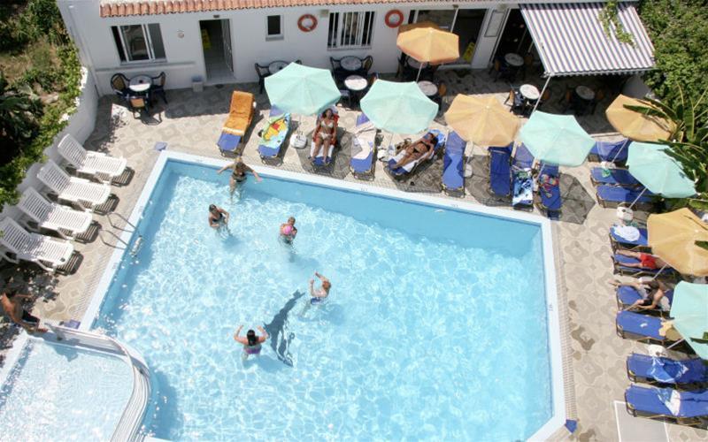 International Hotel コス・タウン エクステリア 写真